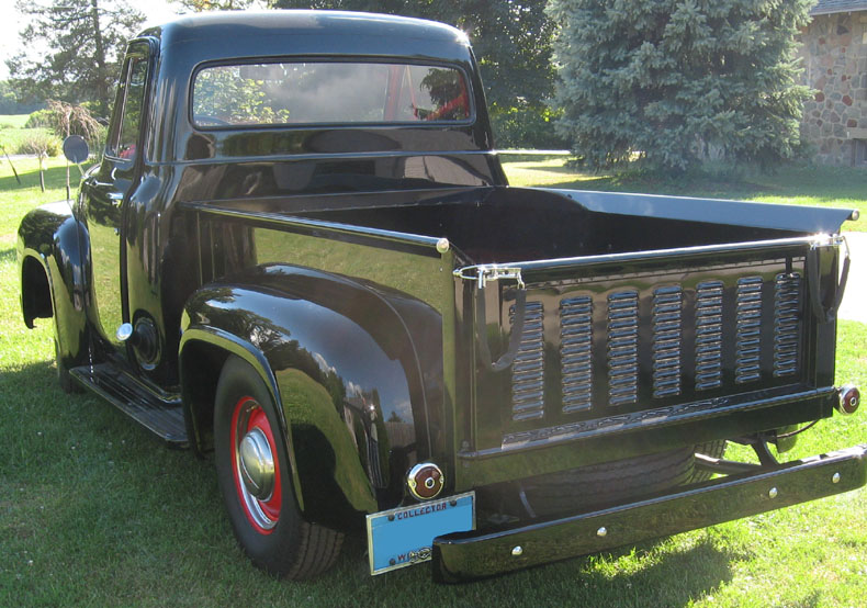 1953 Ford restoring truck